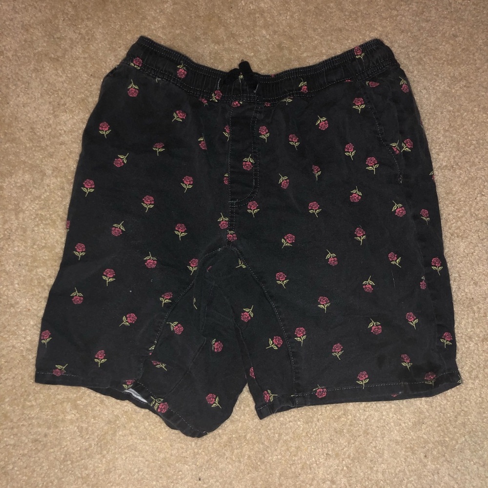 Roses themed shorts